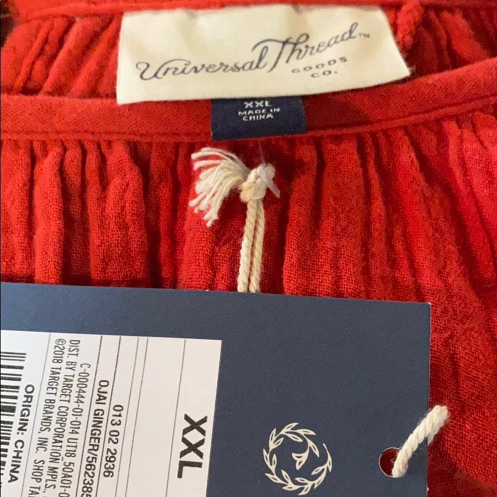 NWT Universal Thread Red Top - Picture 3 of 4